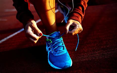 Should You Buy Running Shoes a Half Size Bigger? And Why Do Socks Always Disappear in the Laundry?